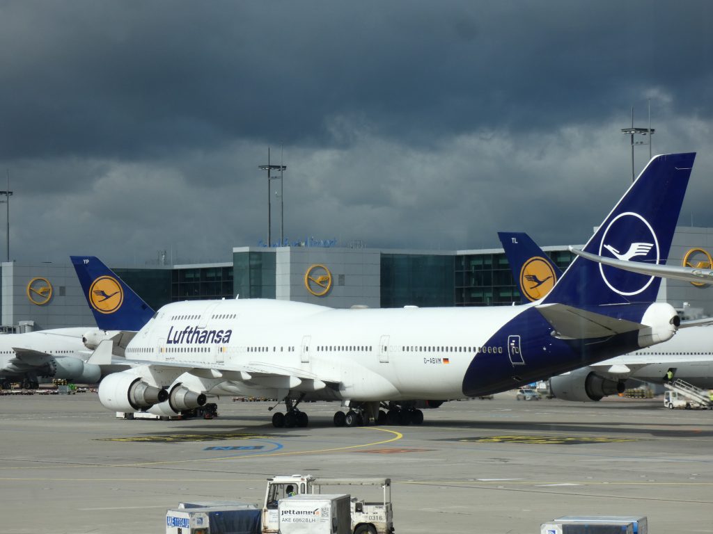 lufthansa - frankfurt airport