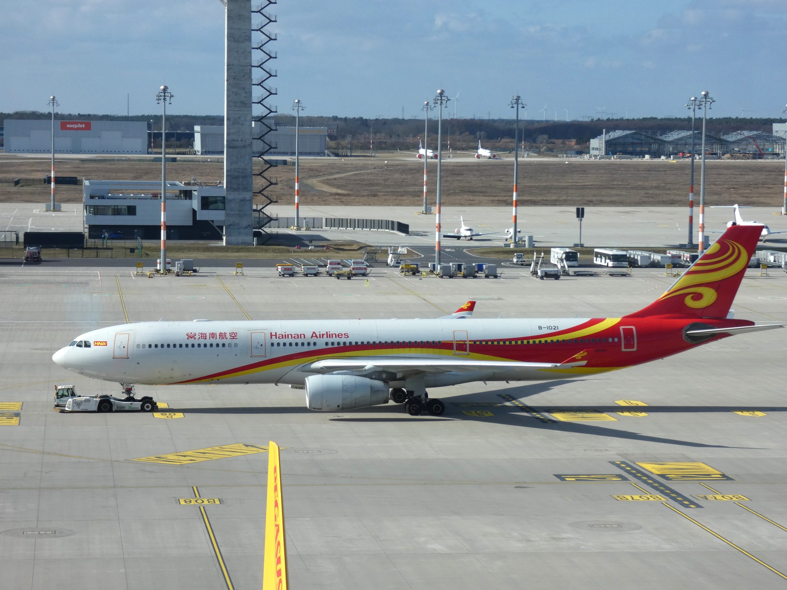 hainan airlines - BER Airport