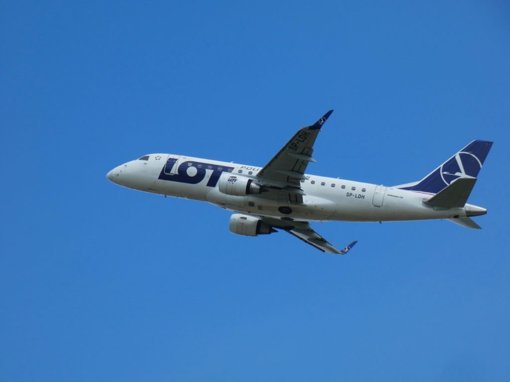 lot polish airlines