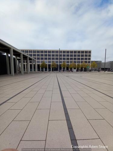 Berlin Brandenburg Airport, Willy-Brandt-Platz