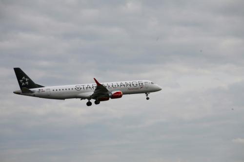 Embraer-E195LR-Austrian-Airlines-Star-Alliance-Livery