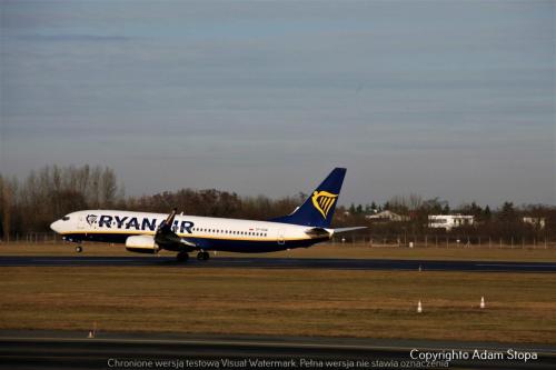 Boeing 737-800, Ryanair, Buzz