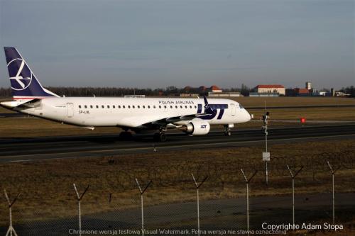 Embraer E195LR, LOT Polish Airlines