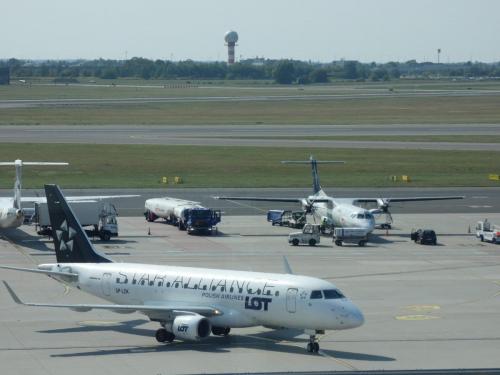 Embraer E170STD (Star Alliance Livery), LOT Polish Airlines