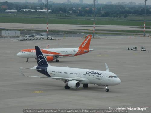 Airbus A320-200 easyjet Europe, Airbus A320-200 Lufthansa