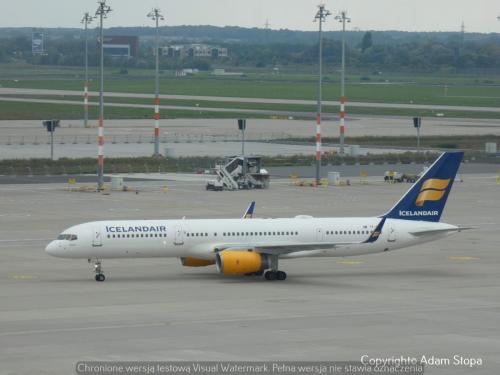 Boeing 757-200, Icelandair