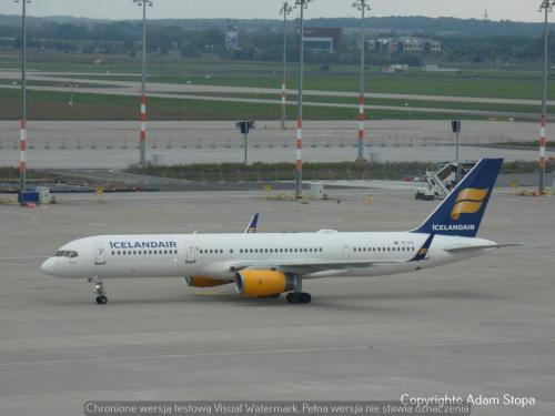 Boeing 757-200, Icelandair