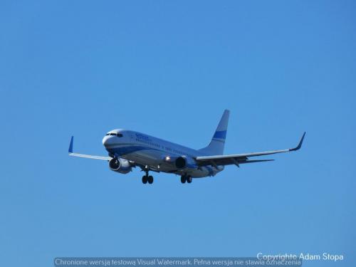 Boeing 737-800, Enter Air