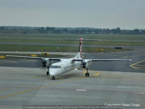 Bombardier Dash8 Q400 (deHavilland Canada Dash8-400), LOT Polish Airlines