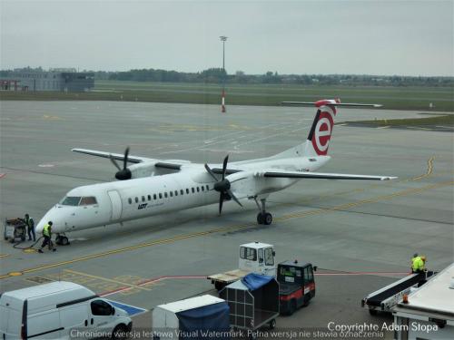 Bombardier Dash8Q400 (deHavilland Canada Dash8-400), LOT Polish Airlines
