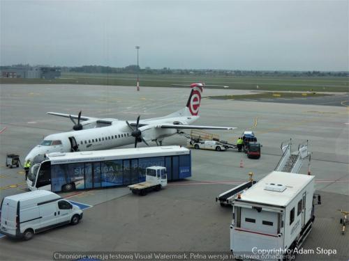 Bombardier Dash8Q400 (deHavilland Canada Dash8-400), LOT Polish Airlines