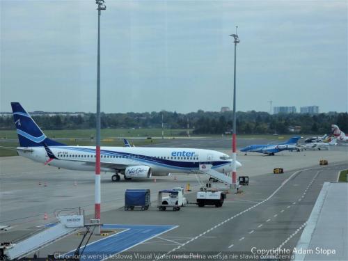 Boeing 737-800 (737-8Q8), Enter Air, malowanie New Generation (Next Generation)