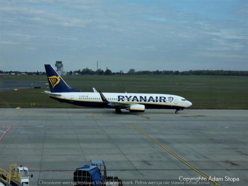 Boeing 737-800, Buzz, Ryanair