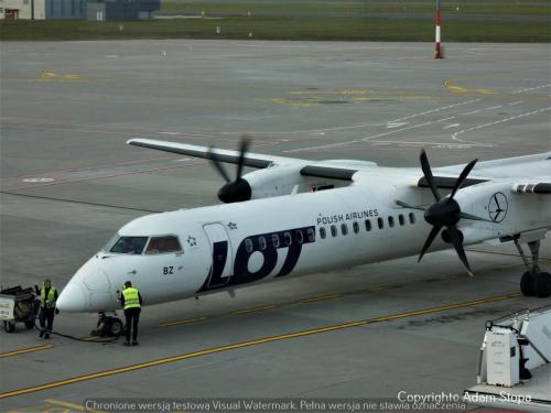 Bombardier Dash8Q400 (deHavilland Canada Dash8-400), LOT Polish Airlines