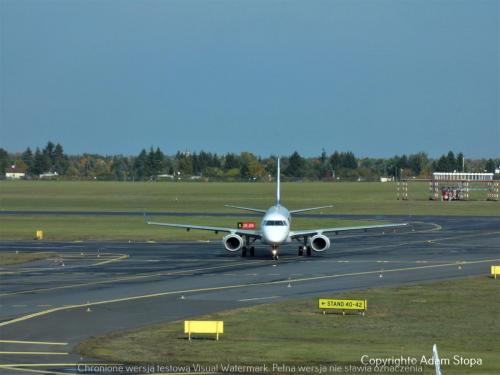 Embraer E195LR, LOT Polish Airlines