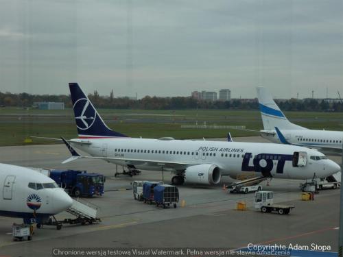 Boeing 737 MAX 8, LOT Polish Airlines