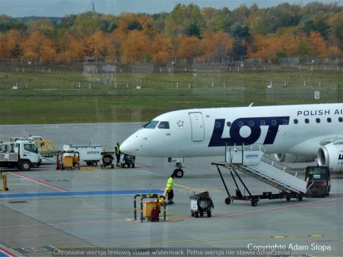 Embraer E195LR, LOT Polish Airlines