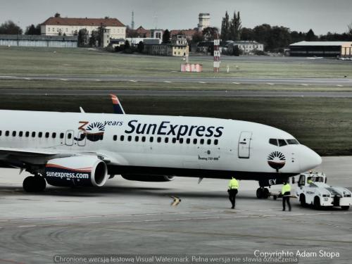 Boeing 737-800, SunExpress