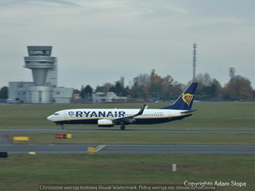 Boeing 737-800, Ryanair Buzz