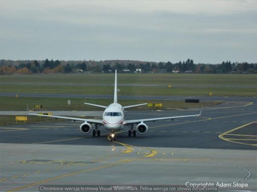 Embraer E175LR, Polish Government