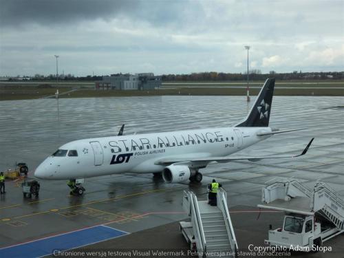 Embraer E175LR, LOT Polish Airlines