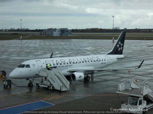 Embraer E175LR, LOT Polish Airlines