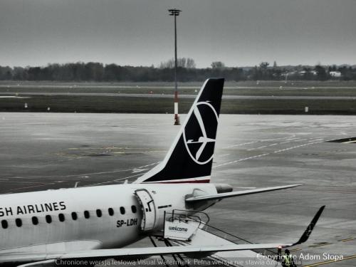 Embraer E170STD, LOT Polish Airlines