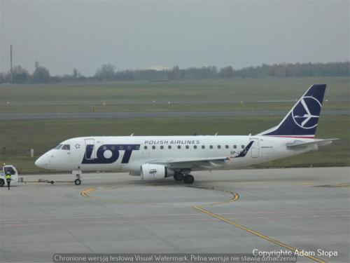 Embraer E170STD, LOT Polish Airlines