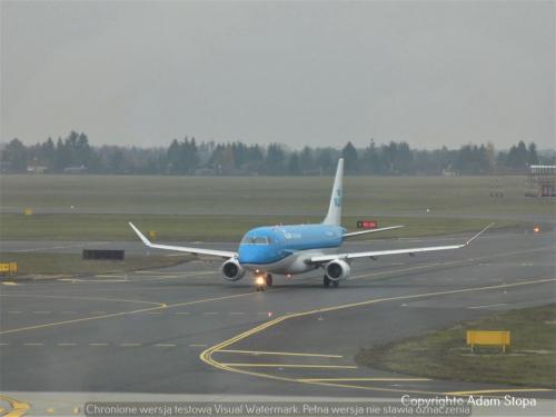 Embraer E175STD, KLM Cityhopper