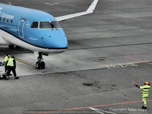 Embraer E175STD, KLM Cityhopper