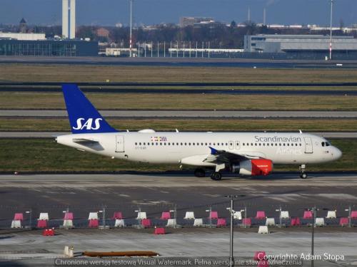 Airbus A320-200, SAS