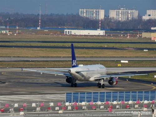 Airbus A320-200, SAS