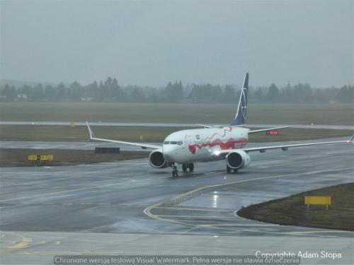 Boeing 737 MAX 8, LOT Polish Airlines, Independence Livery