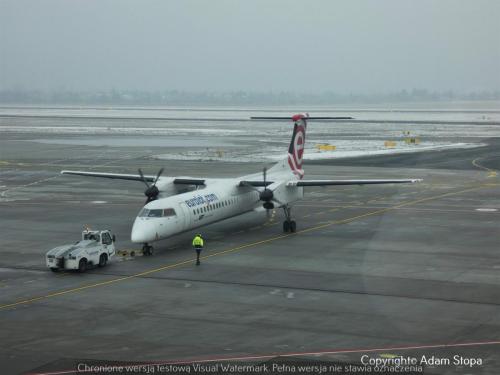 Bombardier Dash8Q400, LOT Polish Airlines