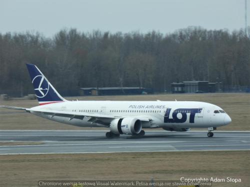 Boeing 787-8 Dreamliner, LOT Polish Airlines