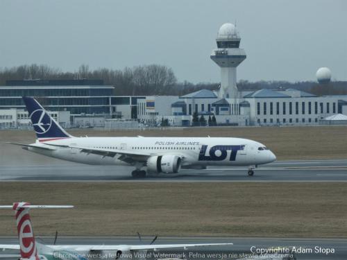 Boeing 787-8 Dreamliner, LOT Polish Airlines