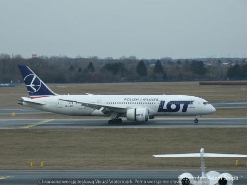 Boeing 787-8 Dreamliner, LOT Polish Airlines