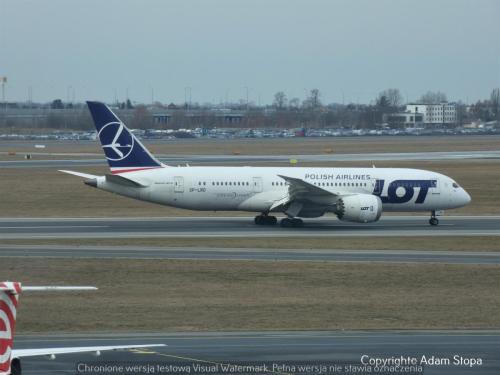 Boeing 787-8 Dreamliner, LOT Polish Airlines