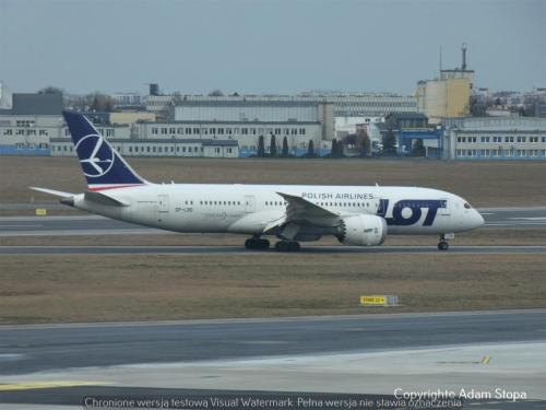 Boeing 787-8 Dreamliner, LOT Polish Airlines