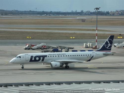 Embraer E190STD, LOT Polish Airlines