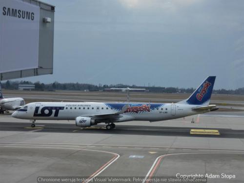 Embraer E195LR, LOT Polish Airlines (Grześki Livery)