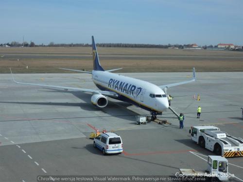 Boeing 737-800, Ryanair, Buzz