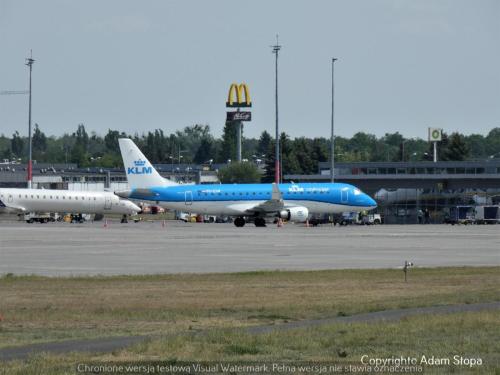 Embraer E175STD, KLM Cityhopper