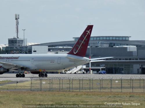 Boeing 767-300ER, Omni Air International