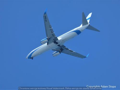 Boeing 737-800, Enter Air