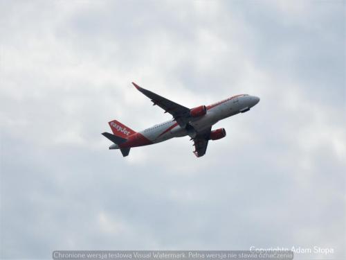 Airbus A320-200, easyjet Europe