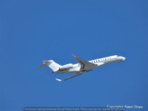 Bombardier Global 7500, Private