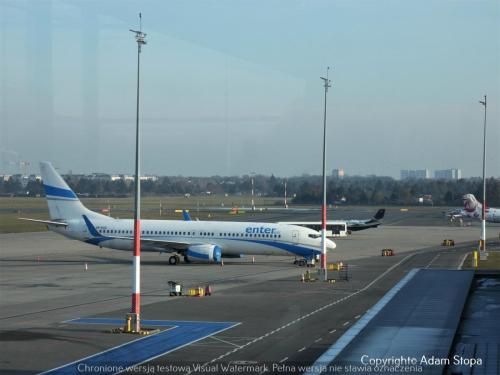 Boeing 737-800, Enter Air