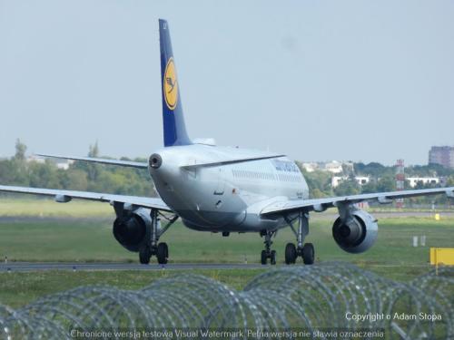 P1480347