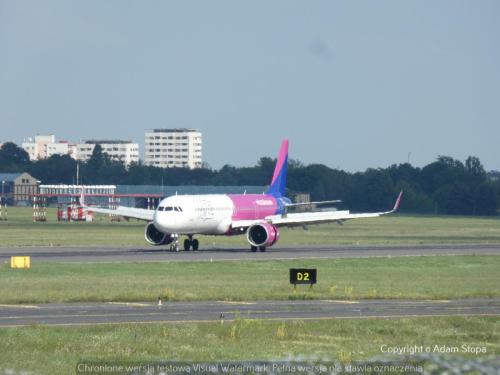 P1480394